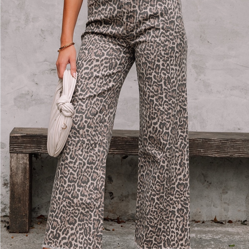 Leopard Print Wide-Leg Pants - Picture 2 of 5